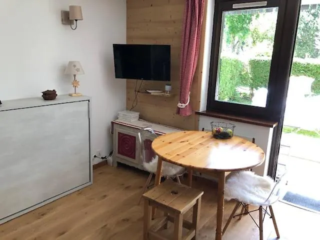 Au Calme Avec Jardin Et Vue Mont-blanc Appartement